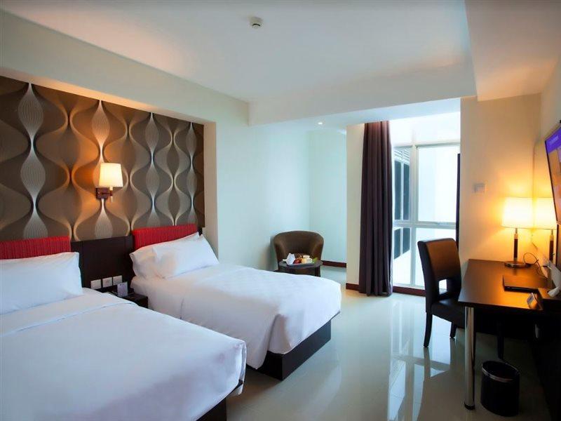 เบสต เวสเทิร์น เดอะ ลากูน โฮเต็ล Hotel มานาโด ภายนอก รูปภาพ