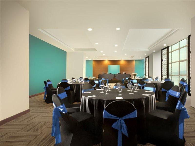 เบสต เวสเทิร์น เดอะ ลากูน โฮเต็ล Hotel มานาโด ภายนอก รูปภาพ