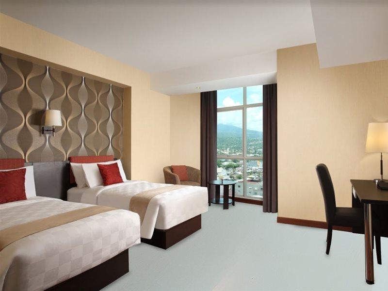 เบสต เวสเทิร์น เดอะ ลากูน โฮเต็ล Hotel มานาโด ภายนอก รูปภาพ