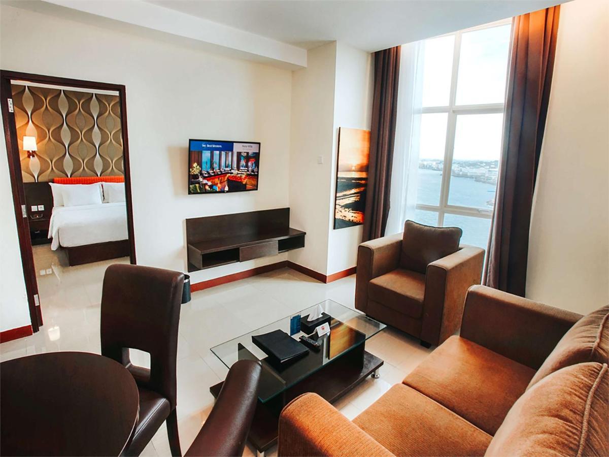เบสต เวสเทิร์น เดอะ ลากูน โฮเต็ล Hotel มานาโด ภายนอก รูปภาพ
