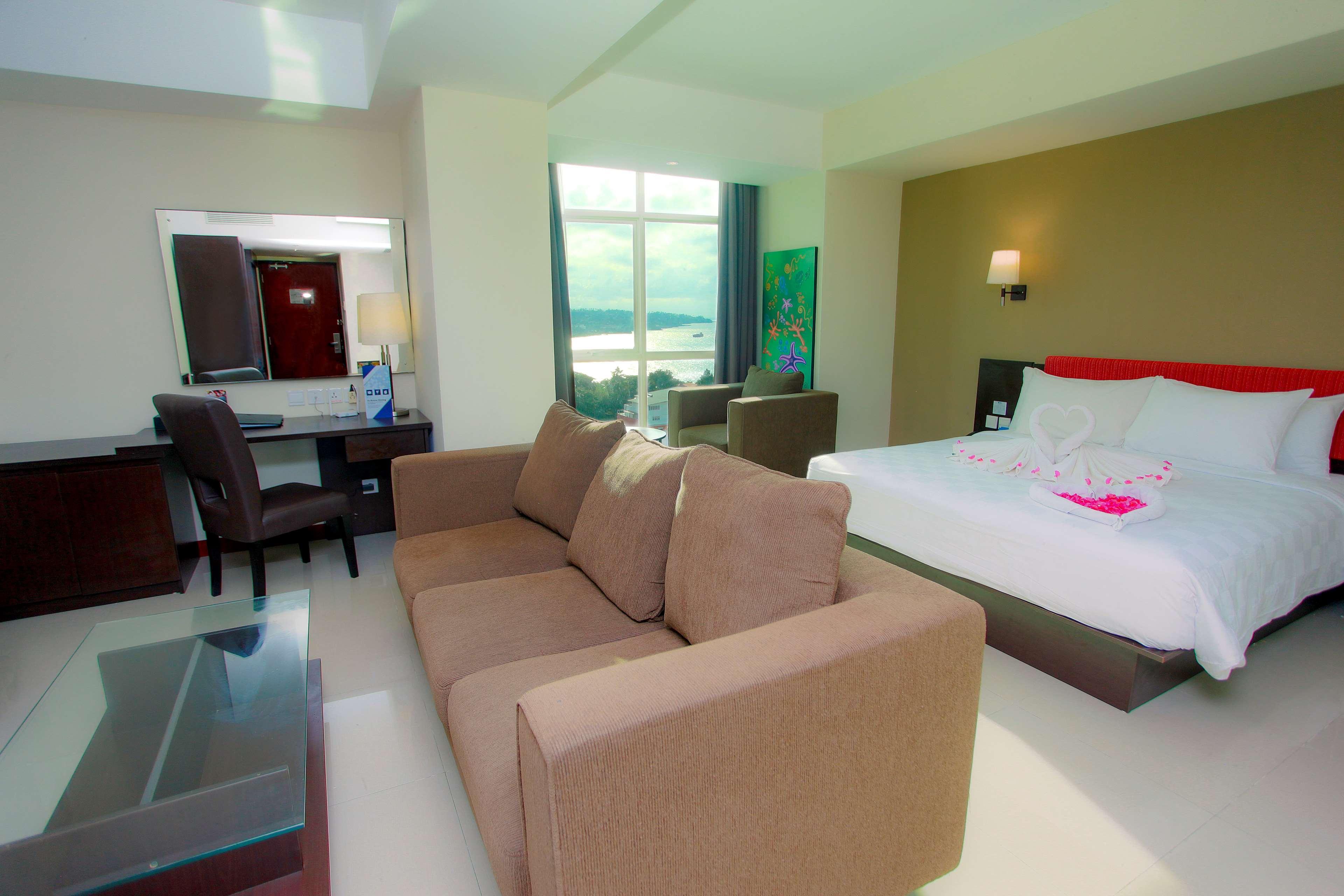 เบสต เวสเทิร์น เดอะ ลากูน โฮเต็ล Hotel มานาโด ภายนอก รูปภาพ